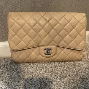 💖sold💖Chanel single flap caviar beige jumbo preowned
